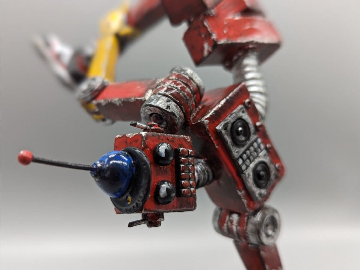 retrobot-groove-dancing-robot-statue-sculpture-10